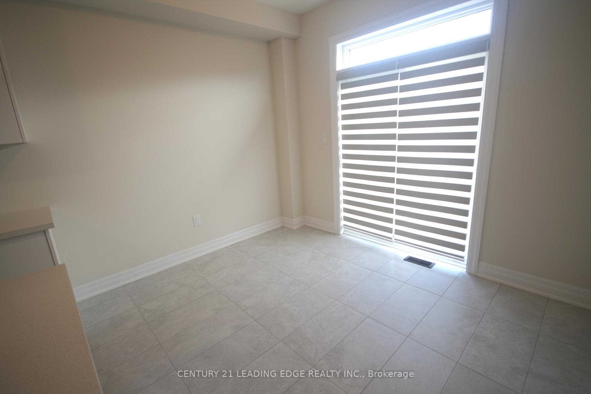 39 ED EWERT Avenue photo 11