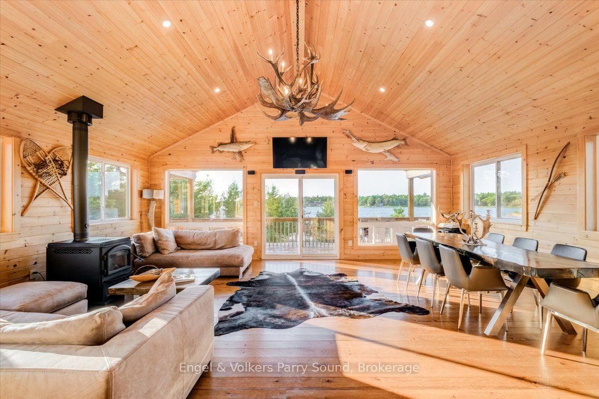 Open concept living/dining