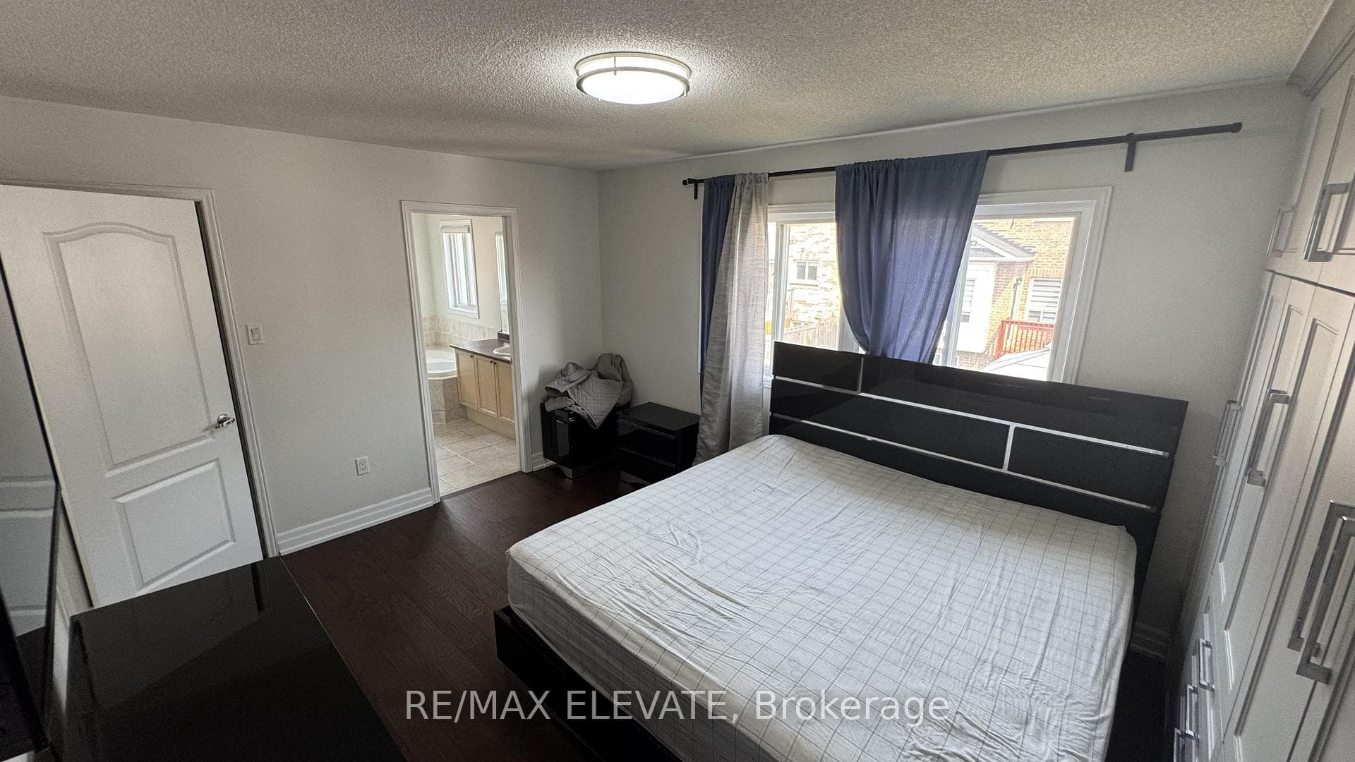 91 Whitlock Crescent photo 8