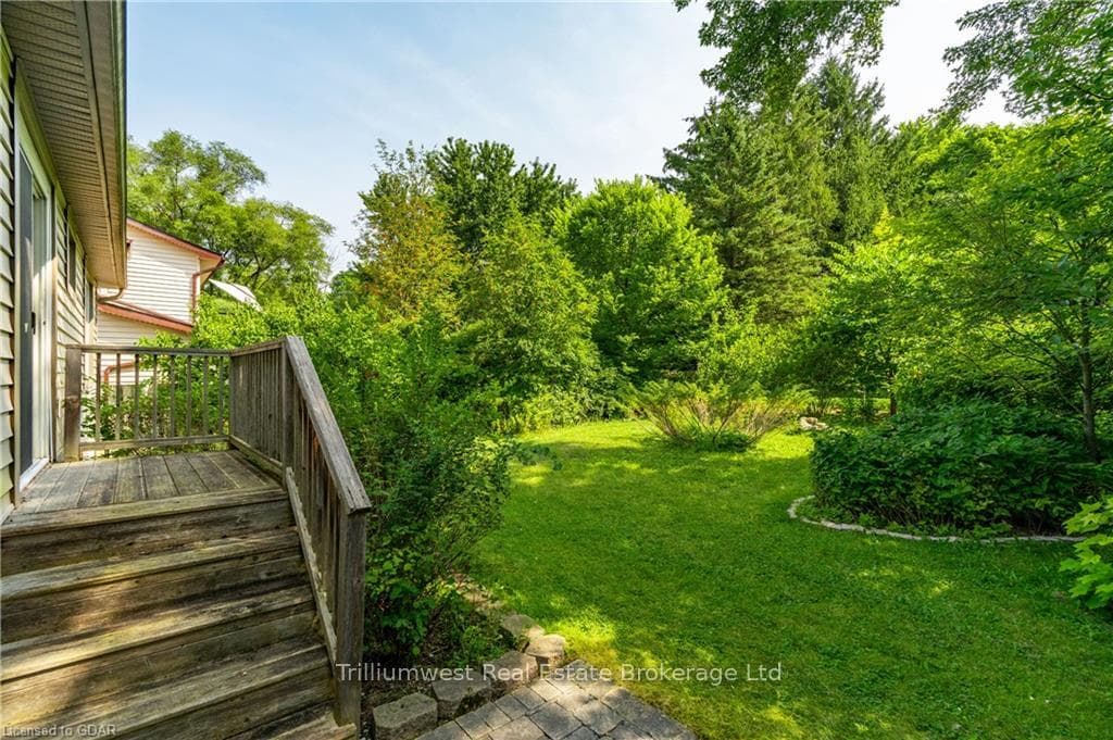 259 WARATAH Avenue photo 38