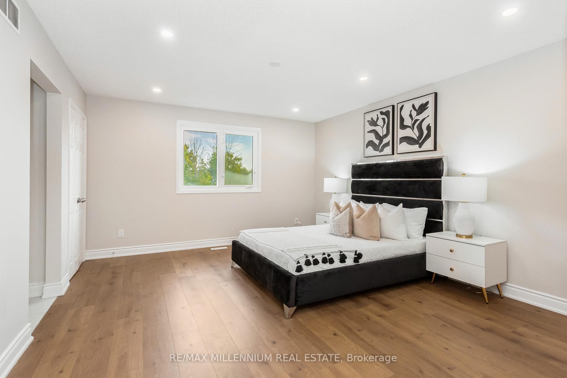 61 Mistywood Drive Unit UPPER photo 32
