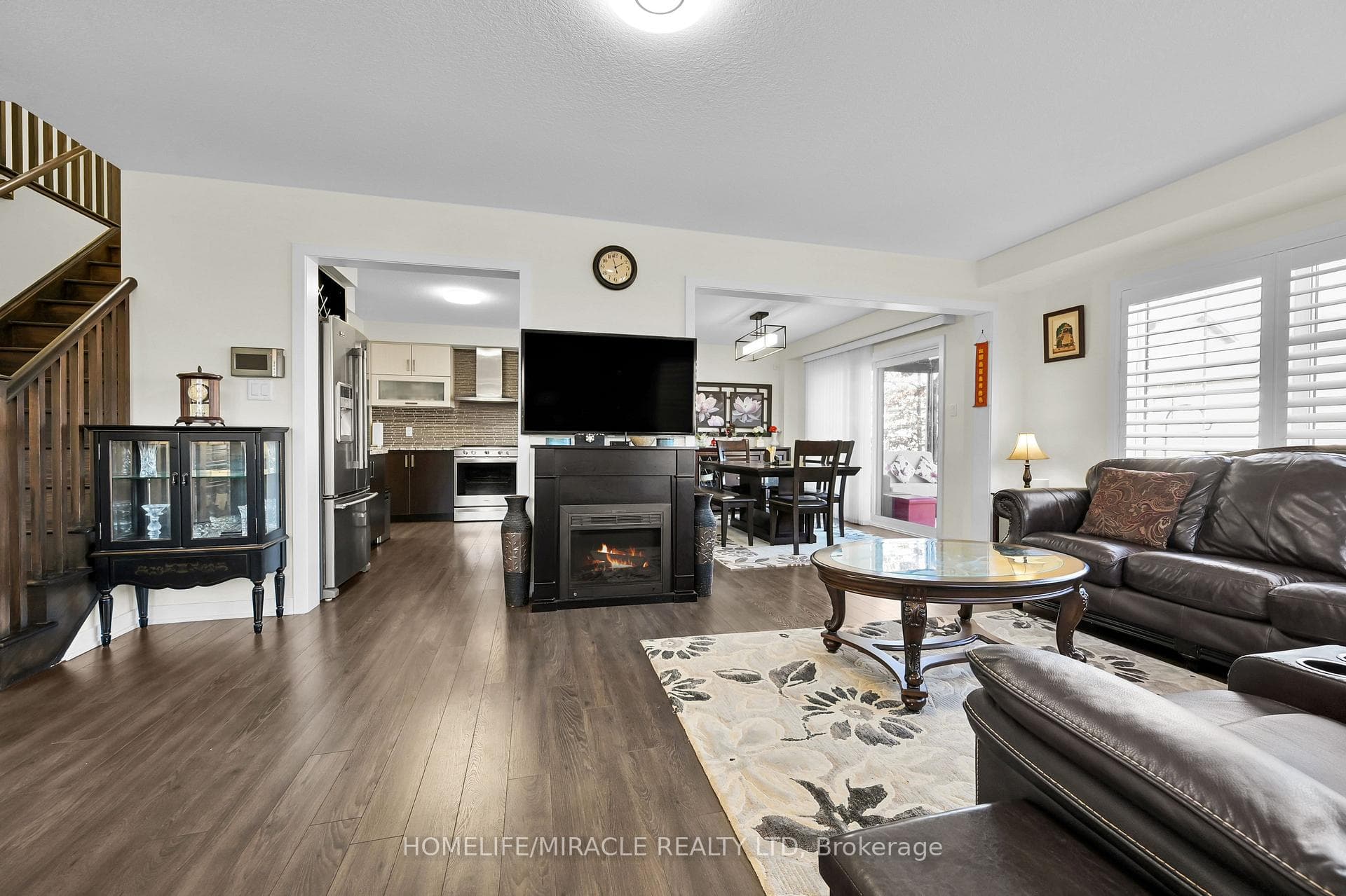 125 Crafter Crescent photo 7