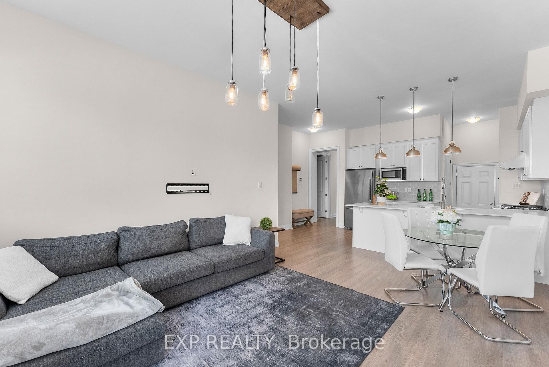 72 Cannery Drive photo 8