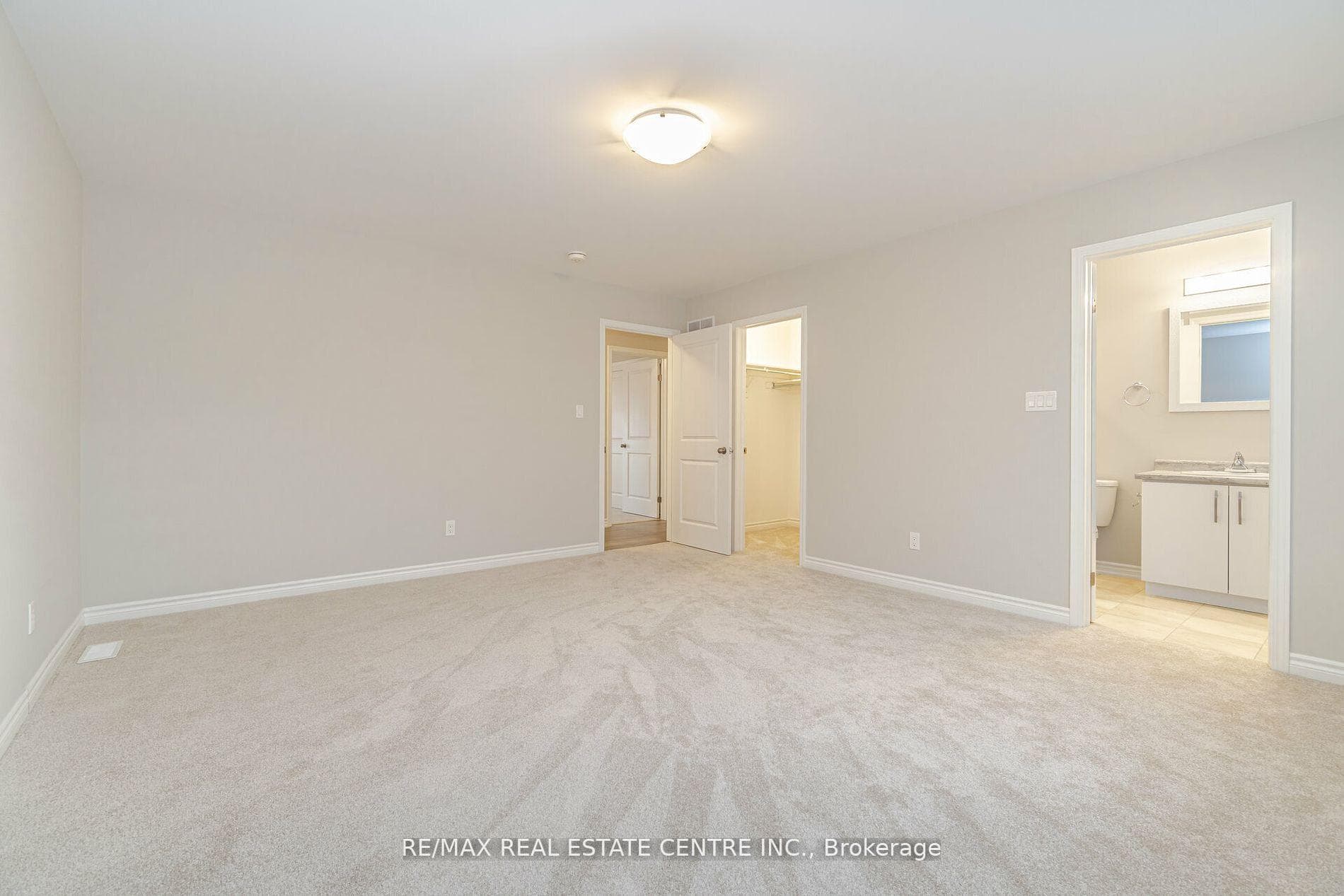 219 Taylor Street photo 15