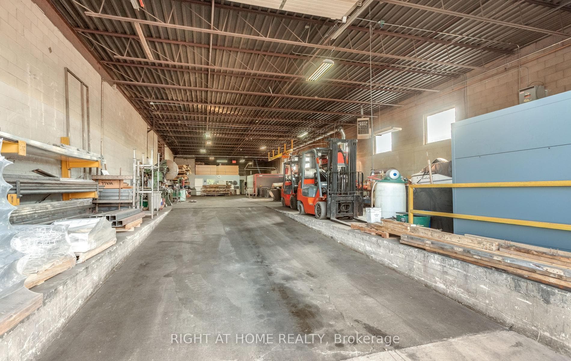 5277 Creekbank Road photo 25