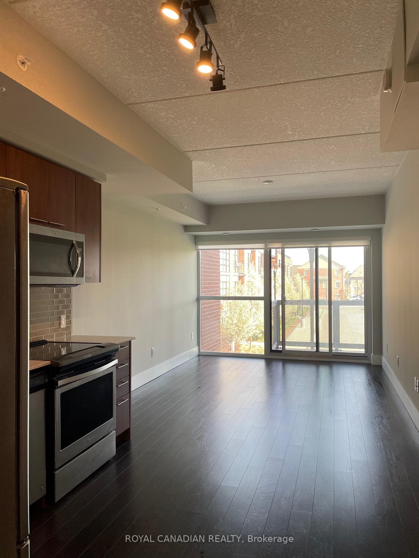 15 Prince Albert Boulevard Unit 220 photo 5