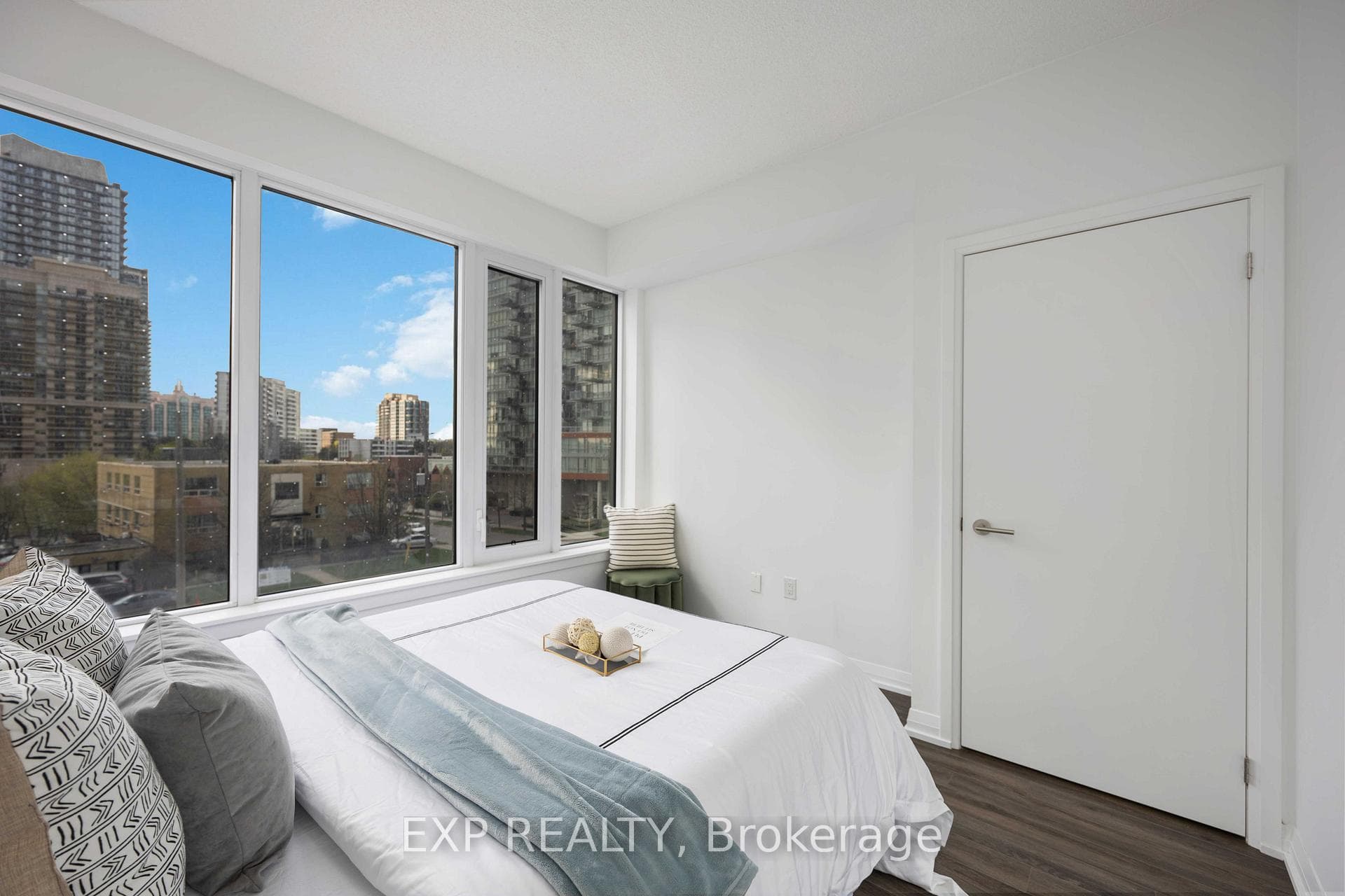 75 Canterbury Place Unit 303 photo 21