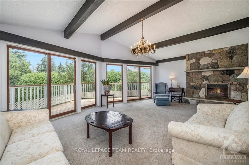 6775 RIDEAU VALLEY Drive photo 6
