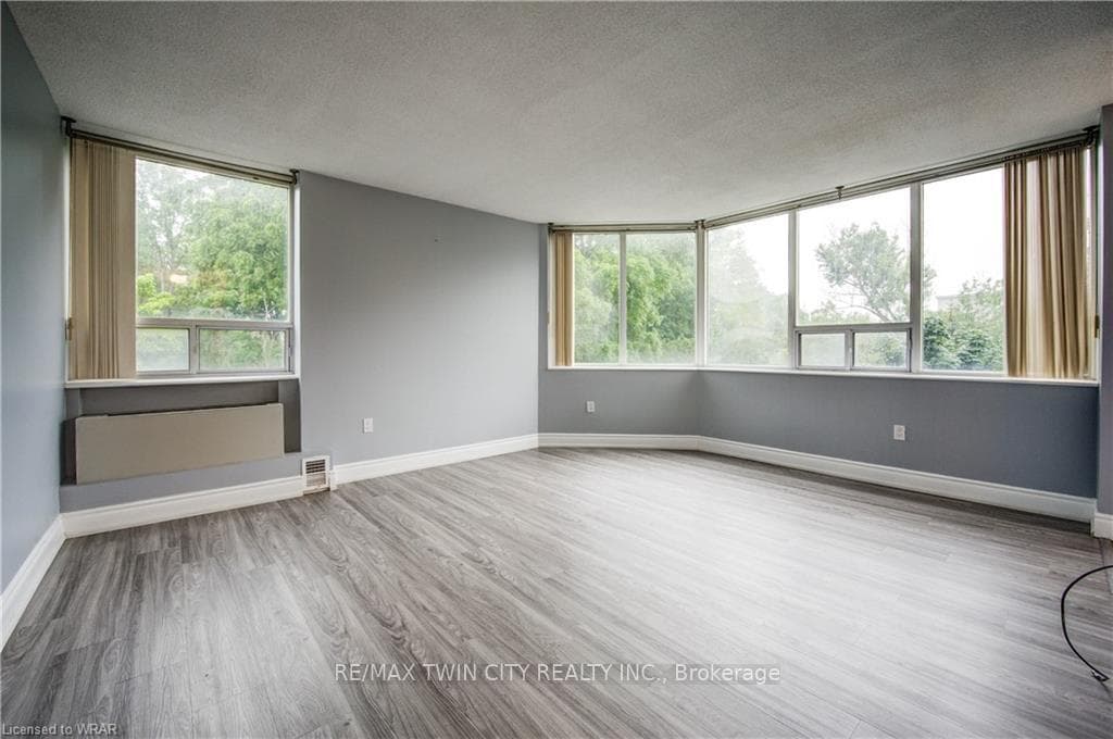 3227 King Street Unit 503 photo 21
