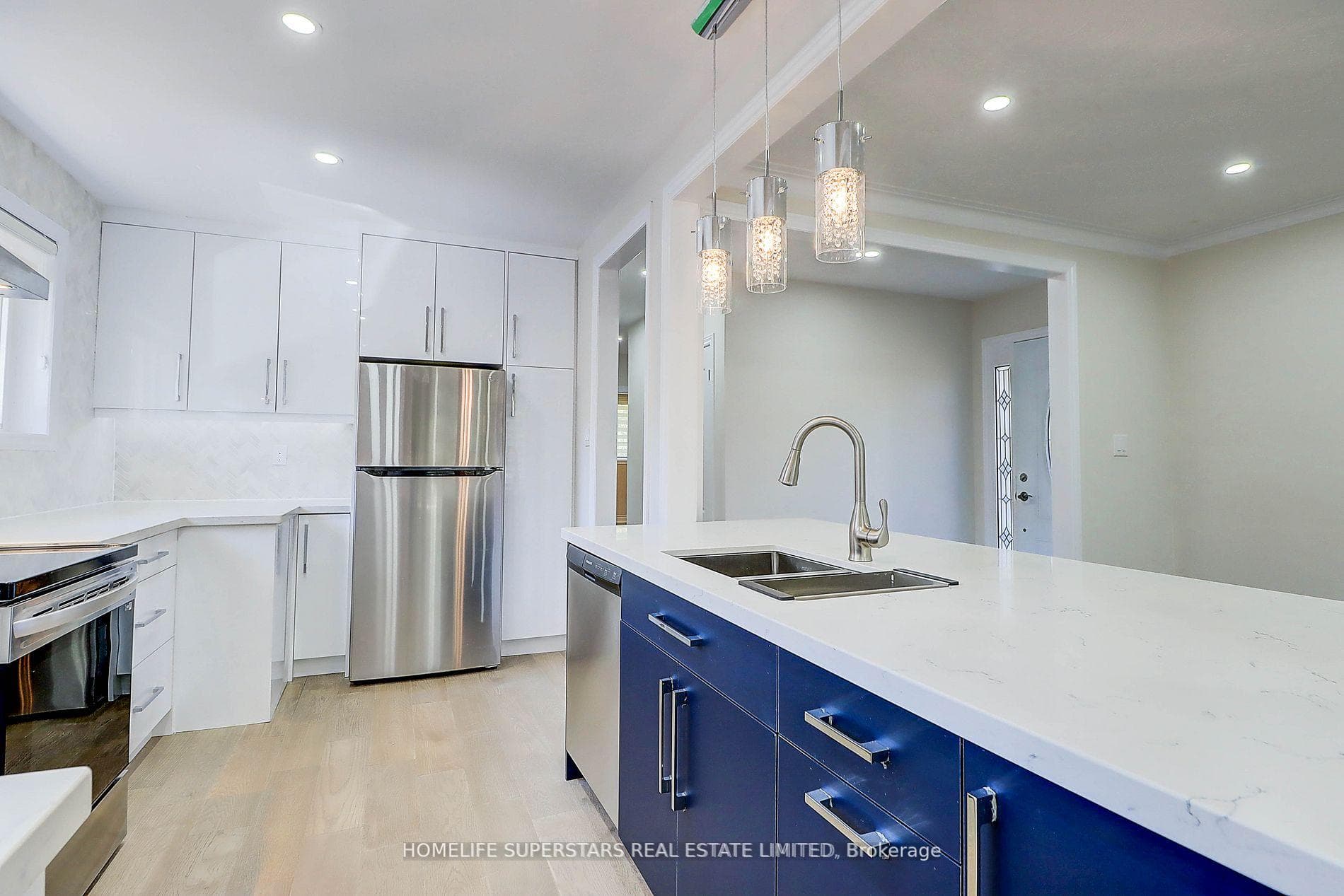 108 Packard Boulevard photo 8