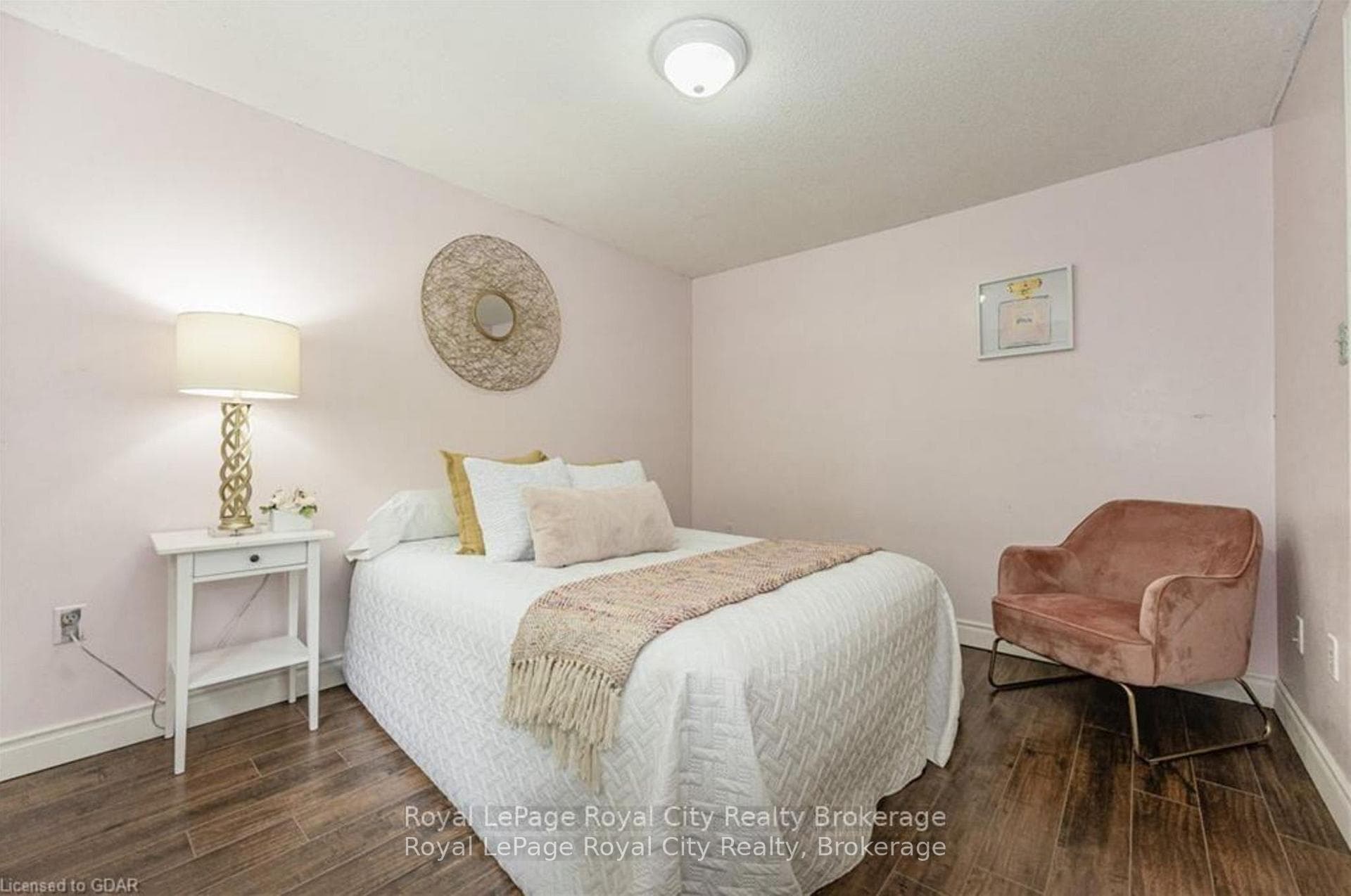 180 MARKSAM Road Unit 80 photo 25