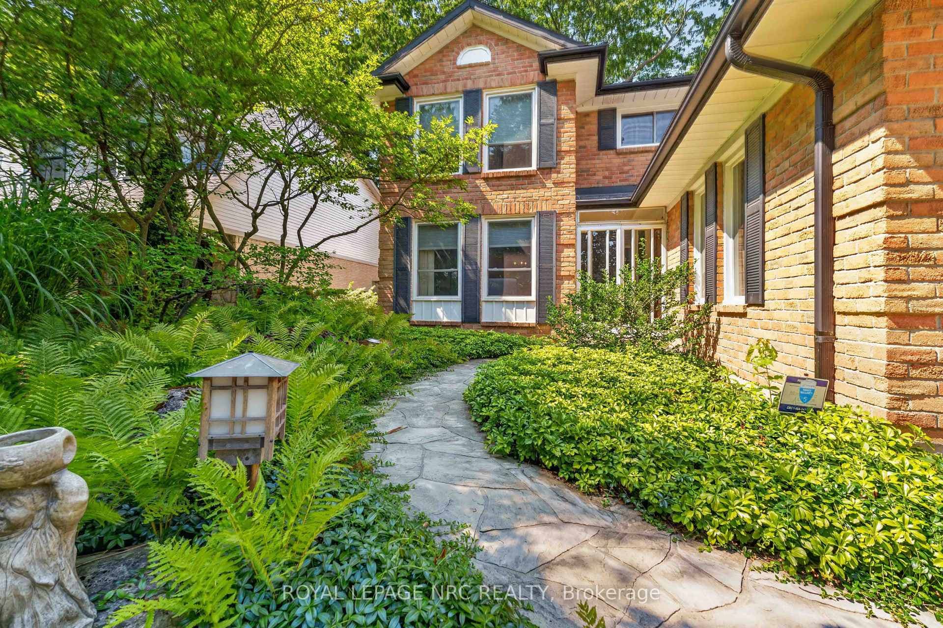 51 Forestview Drive photo 3
