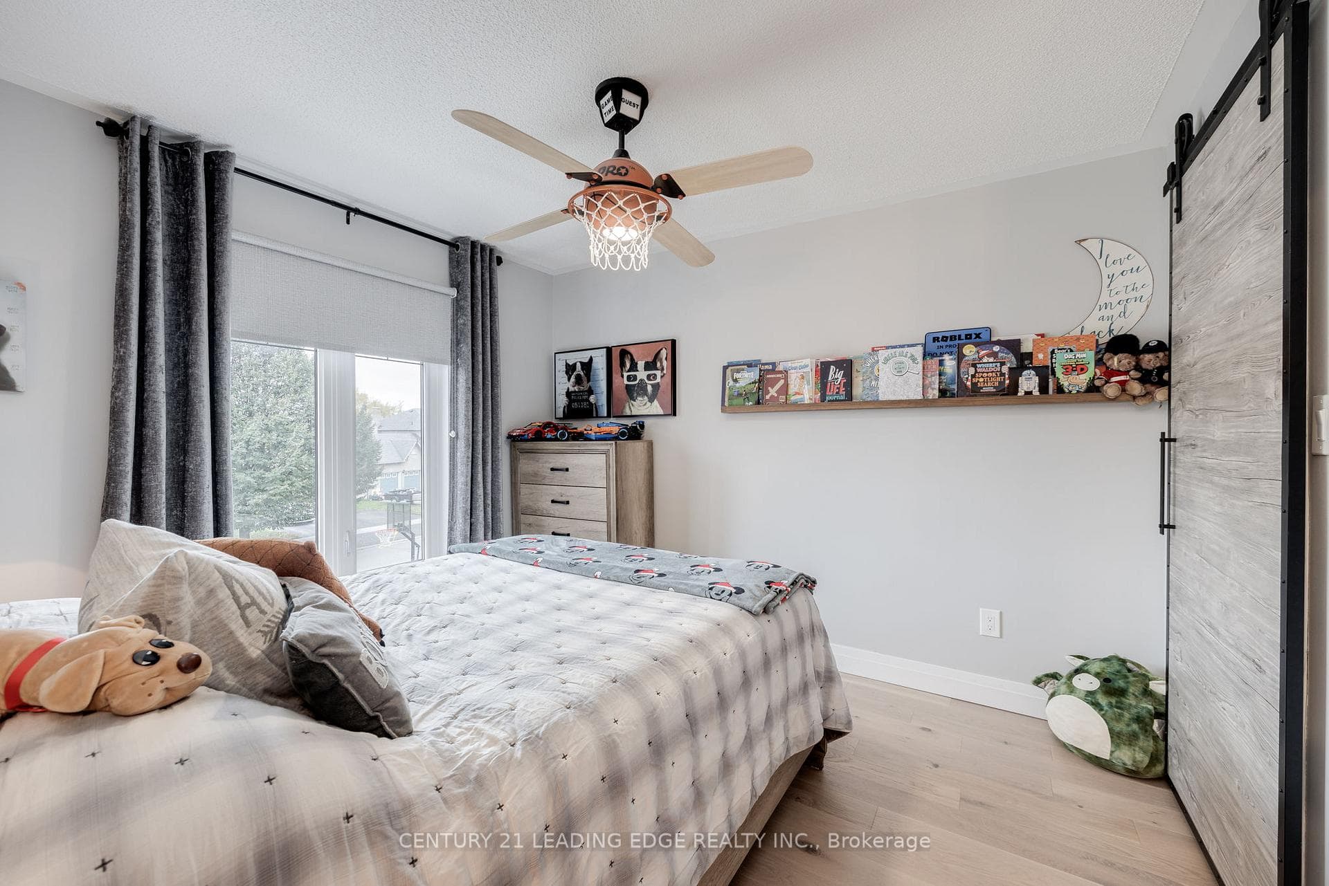 30 FOURTH Avenue photo 25