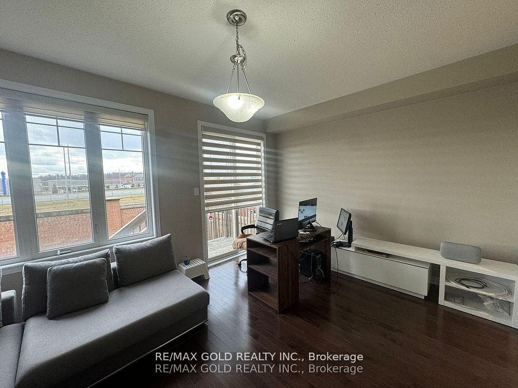 244 Sky Harbour Drive photo 13