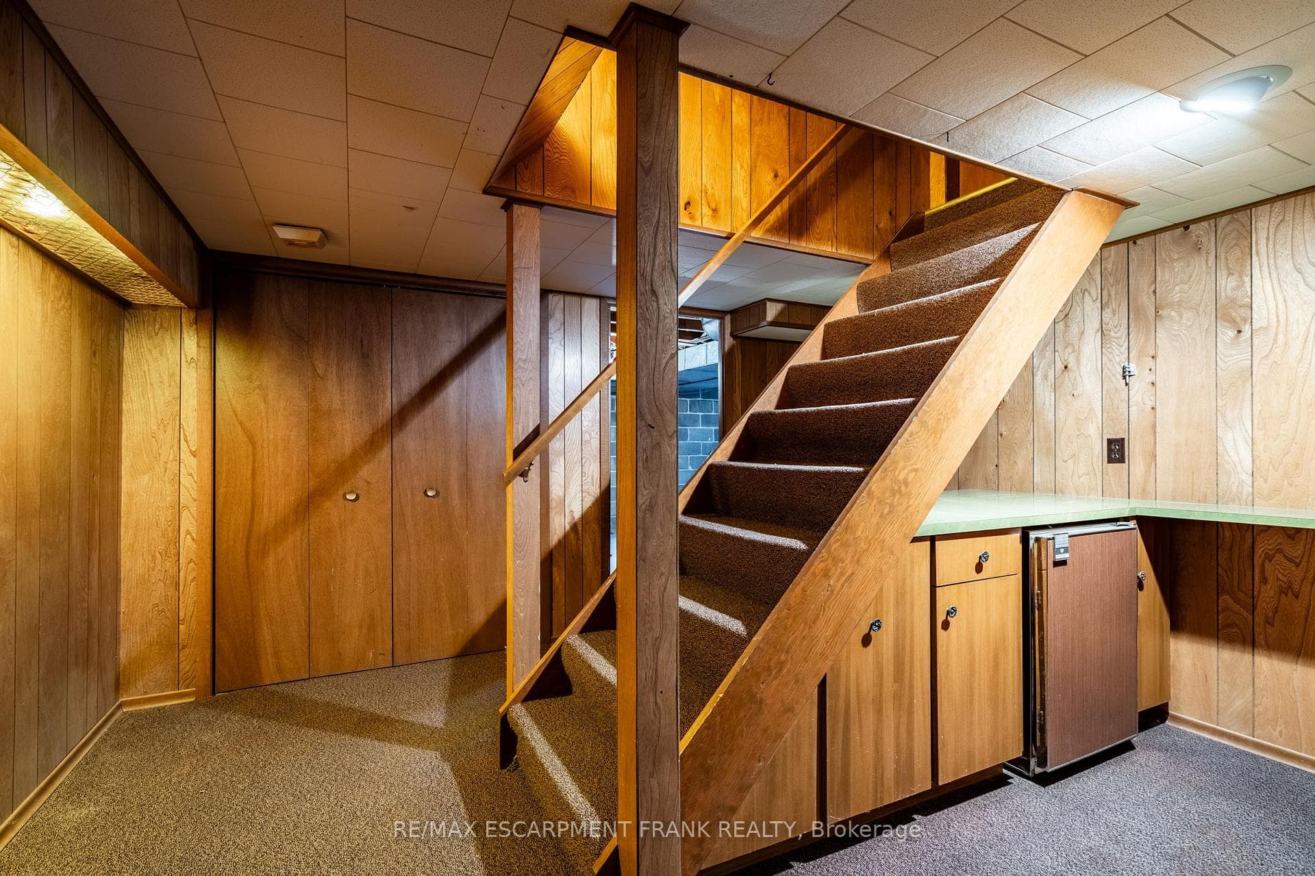 147 LLOYMINN Avenue photo 38