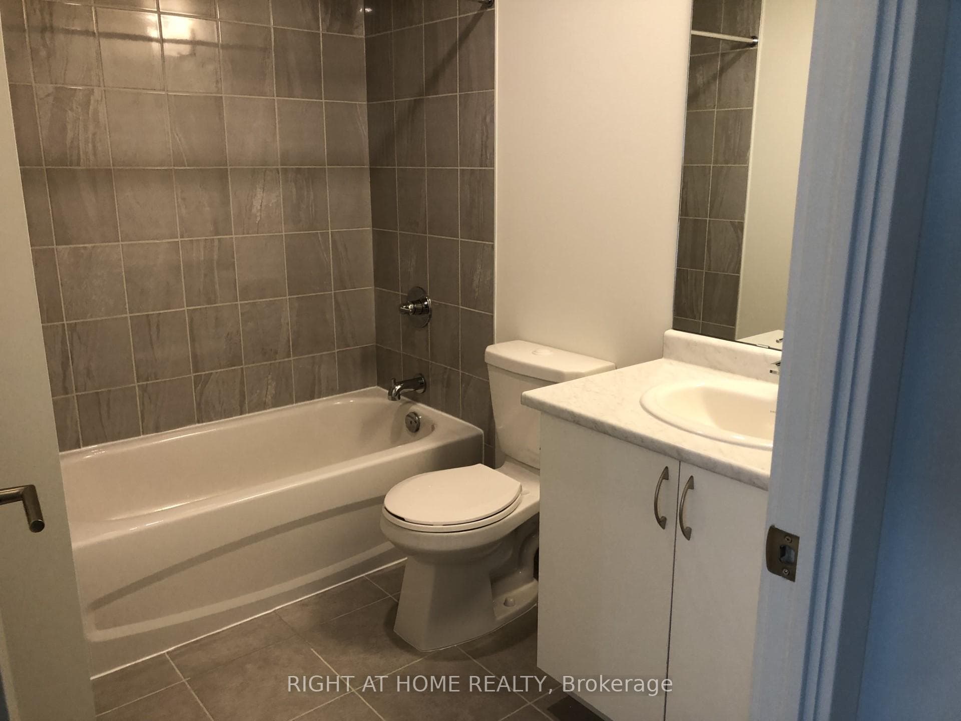 10 Wilby Crescent Unit 1801-P photo 7