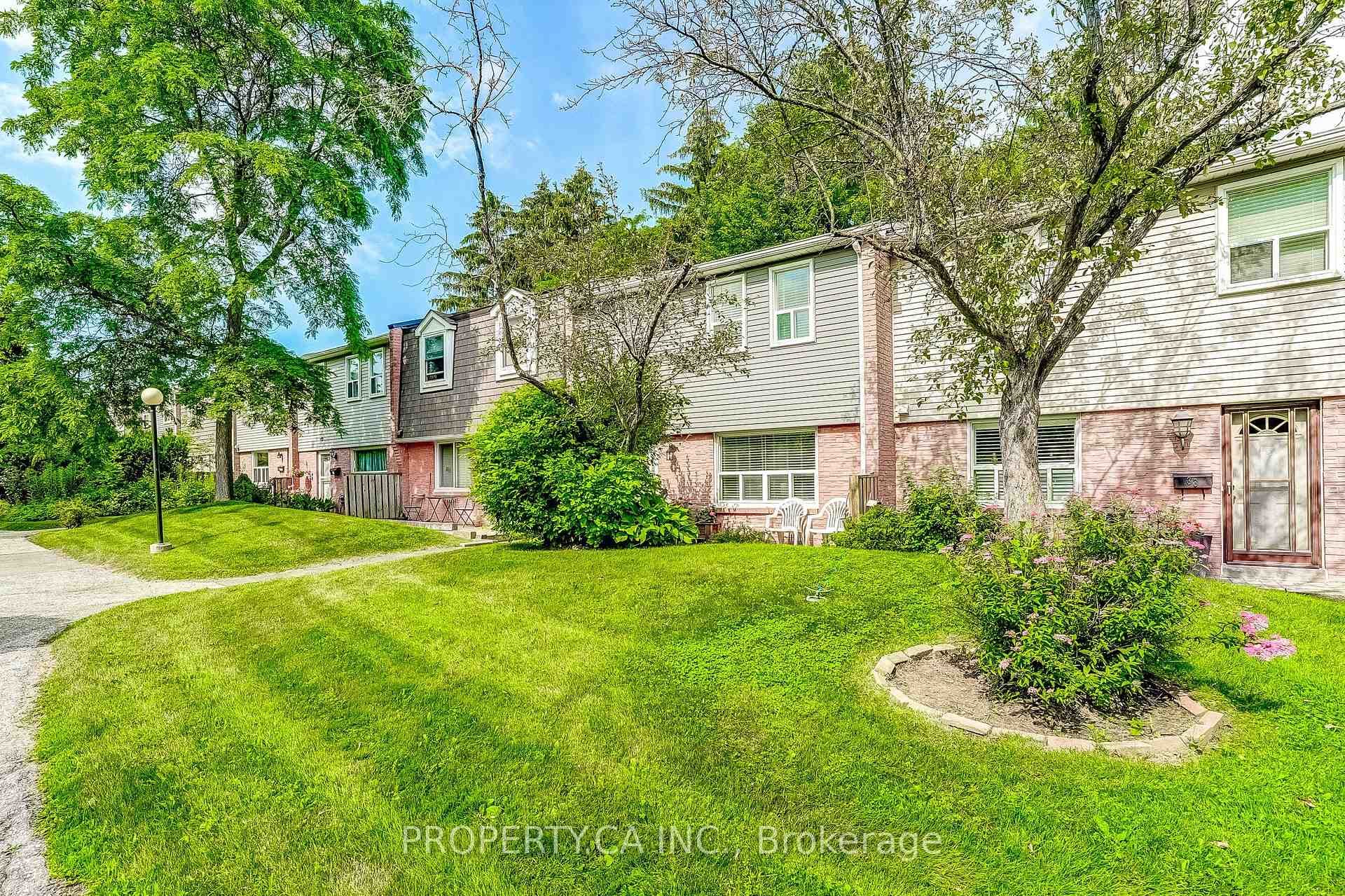 1050 Shawnmarr Road Unit 32 photo 2