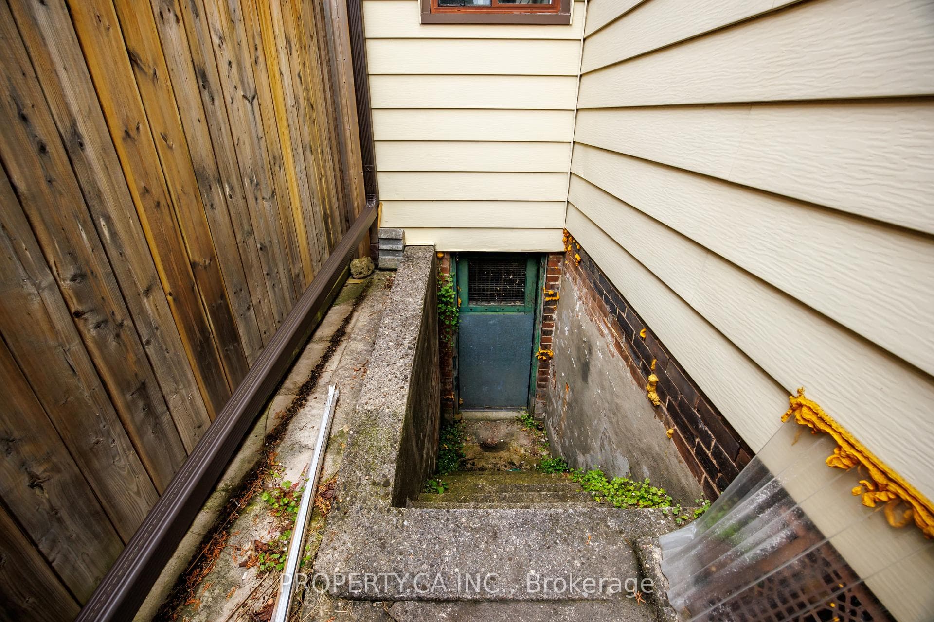 233 Clinton Street photo 28