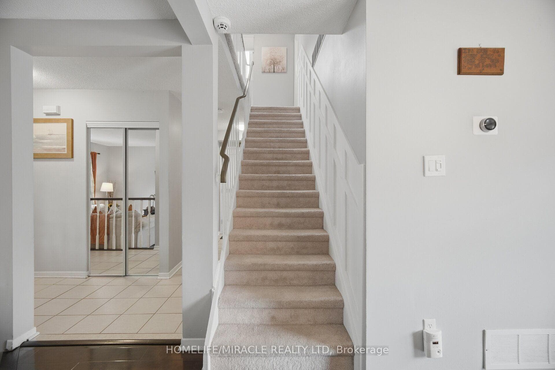 113 Fanshawe Drive photo 19