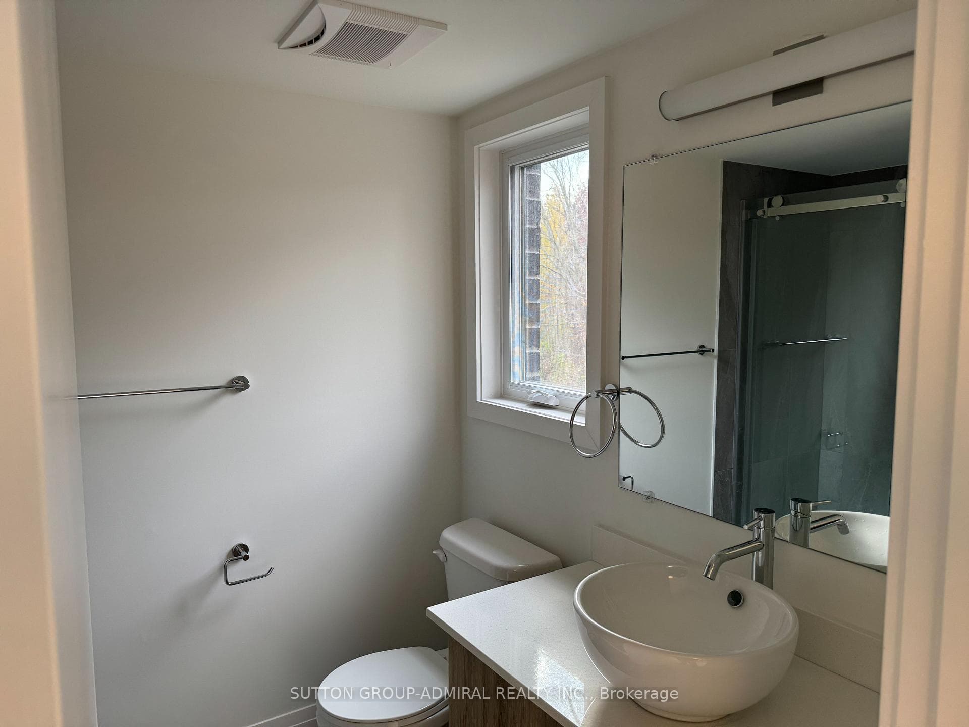 258 Hespeler Road Unit 023 photo 9