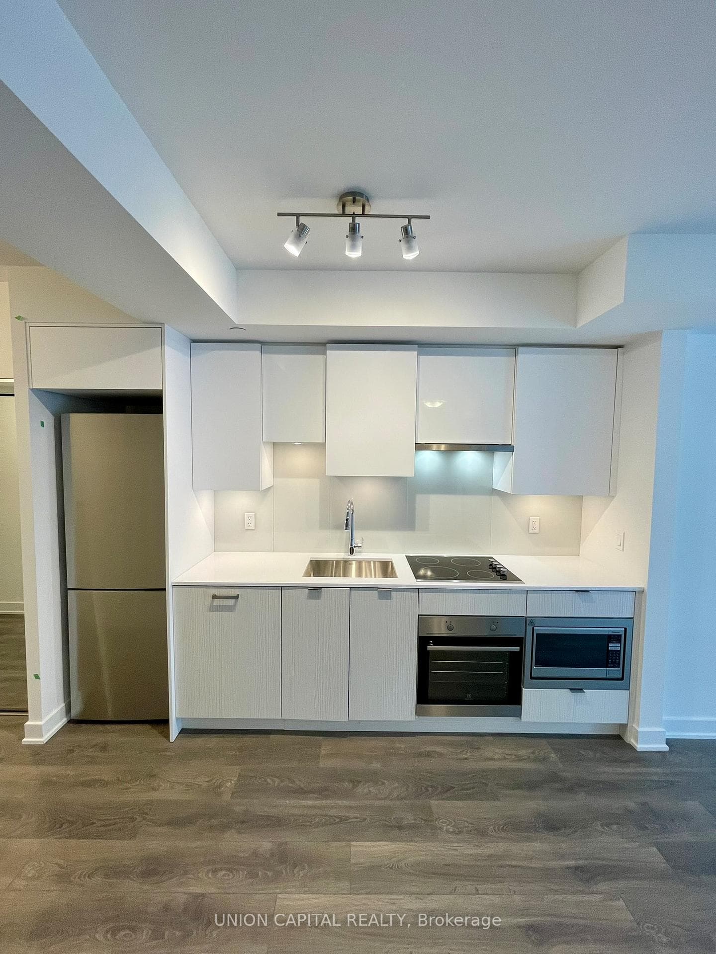 99 BROADWAY Avenue Unit 2506 photo 6