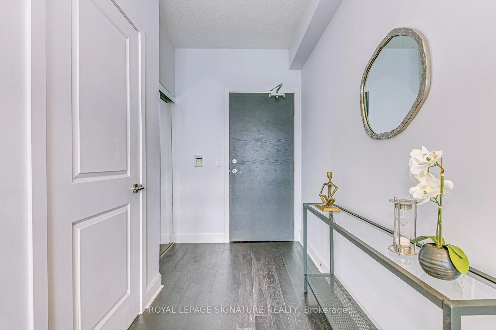 33 Shore Breeze Drive Unit 1502 photo 3