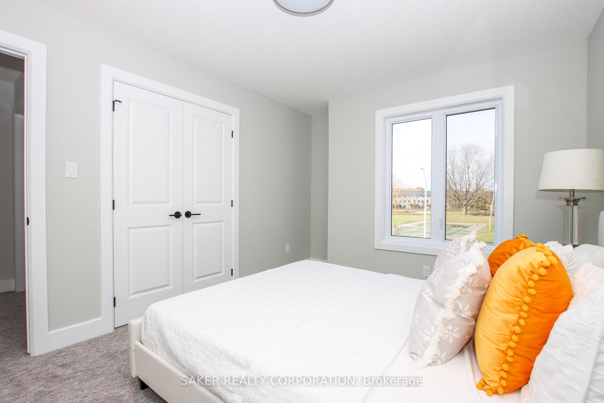 593 REGENT Street photo 19