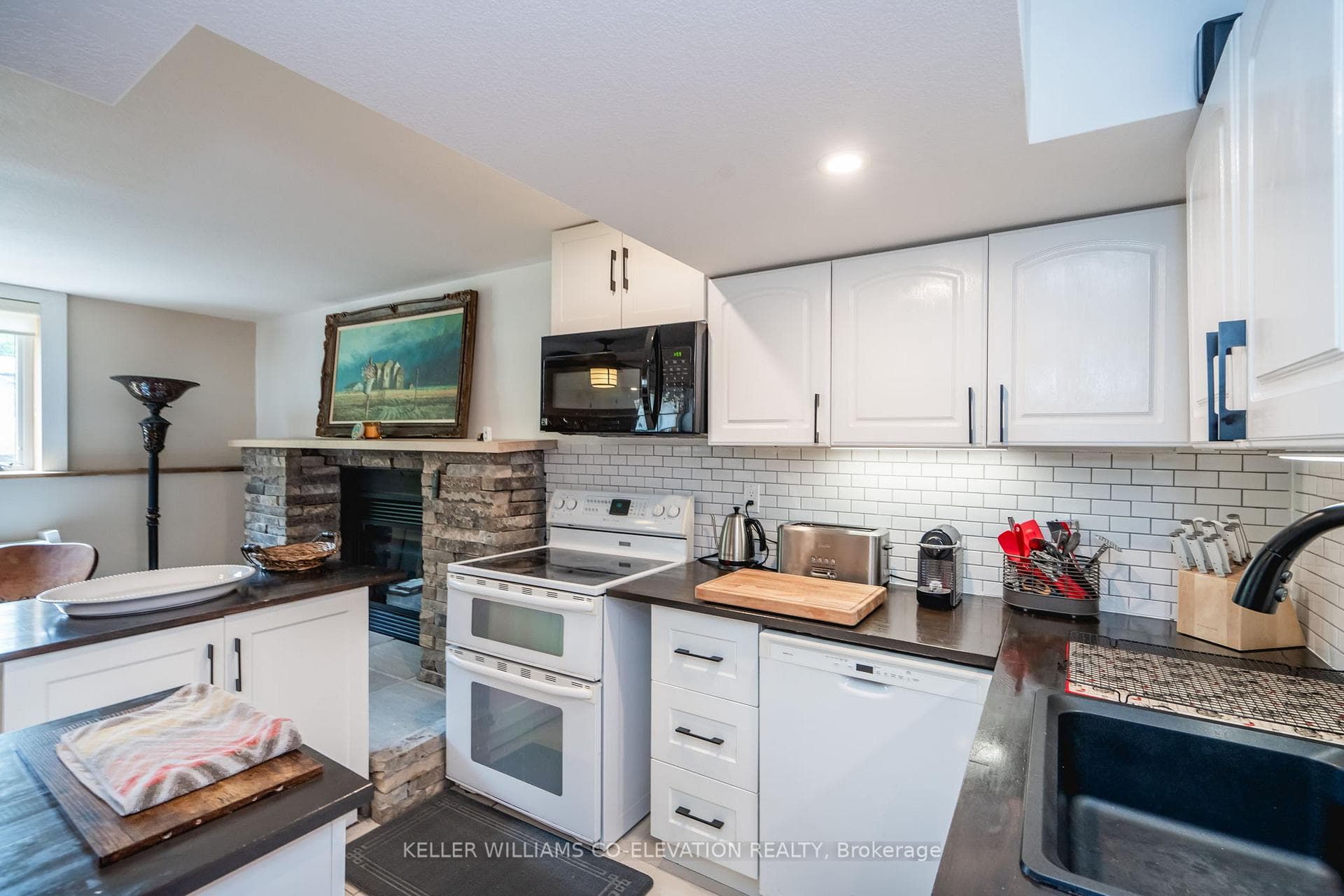 481 Trillium Street photo 15