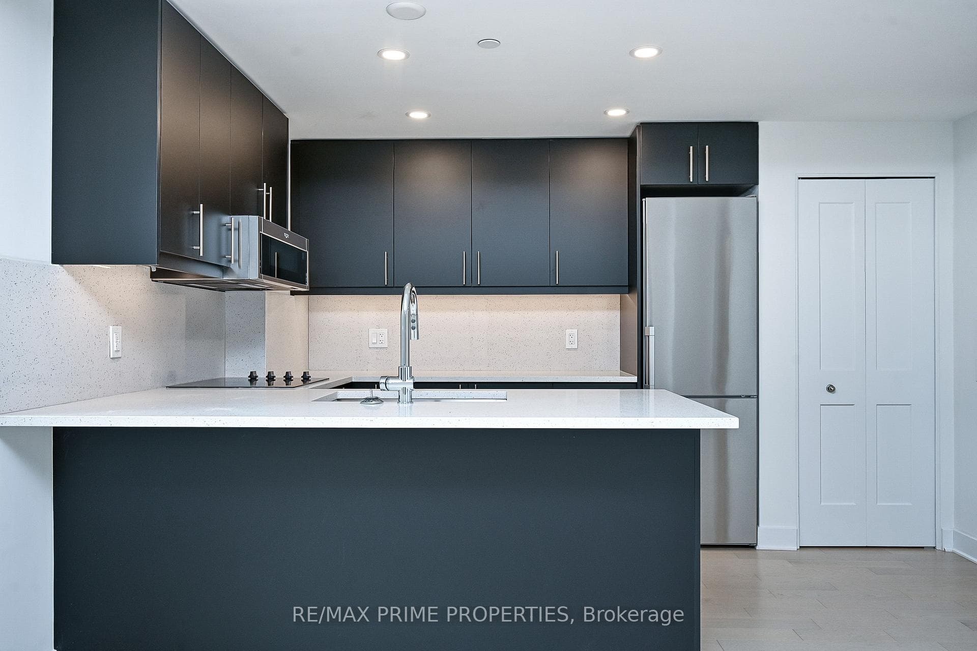 180 GEORGE Street Unit 508 photo 12