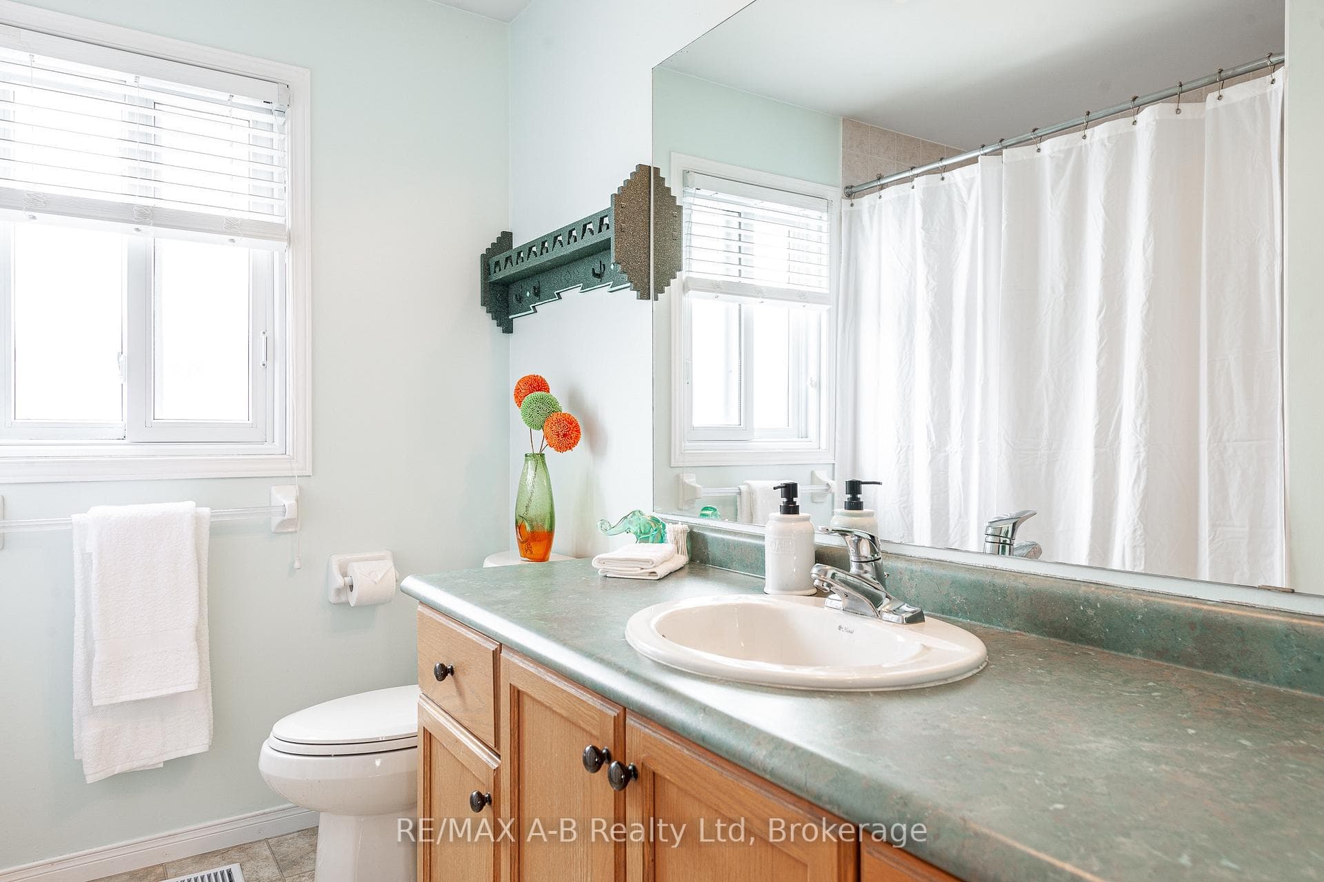 257 Schneller Drive photo 32