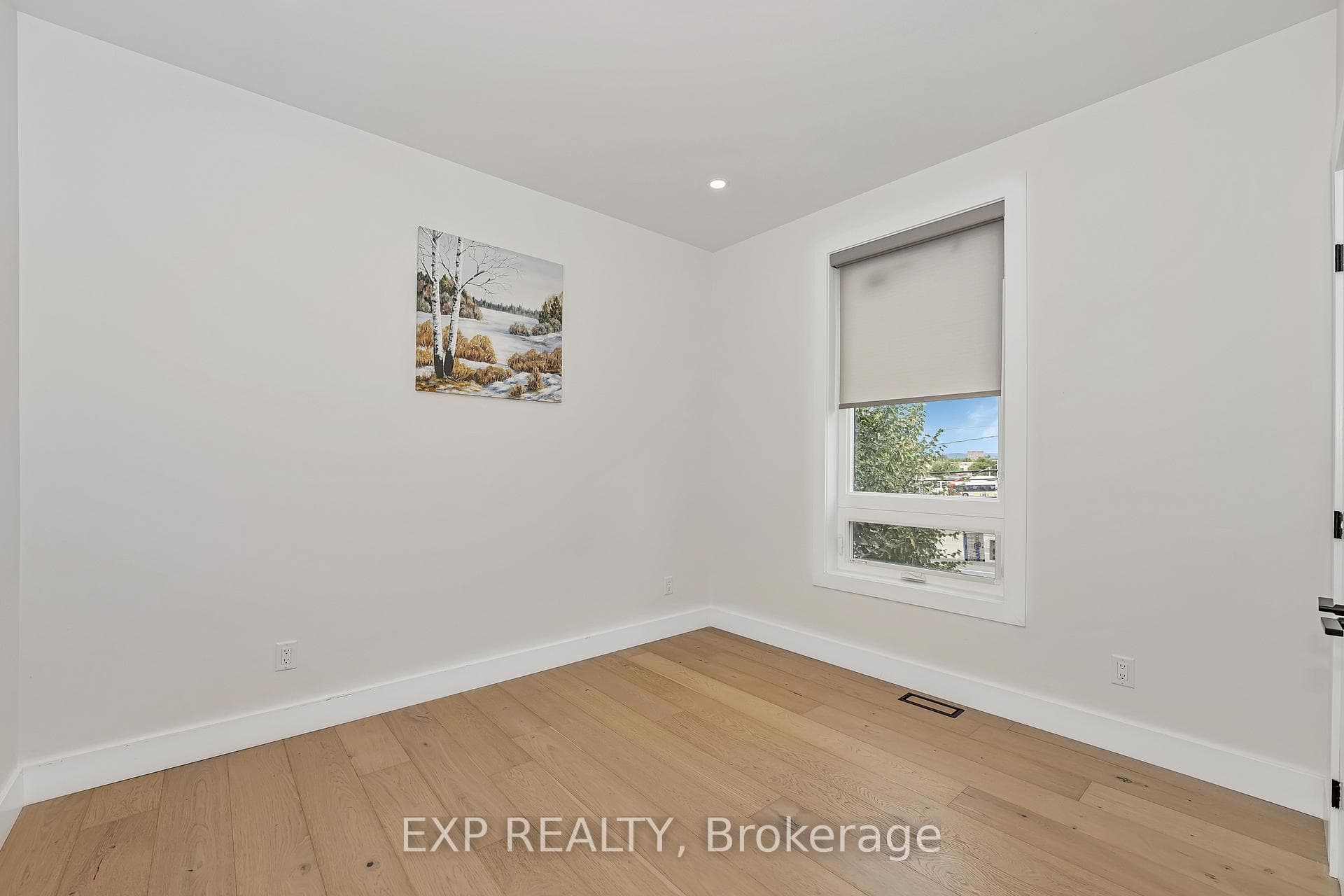 4A HURON Avenue Unit 1 photo 31