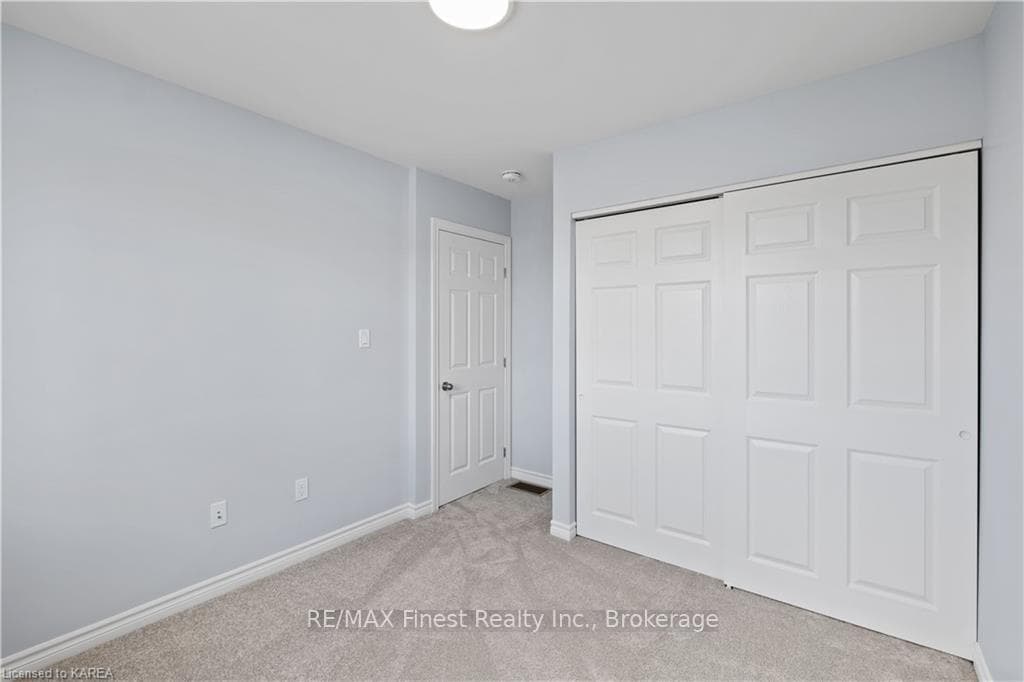 210 CONCESSION Street photo 20