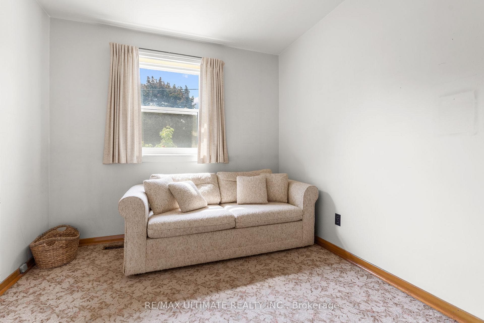 65 Georgina Drive photo 17