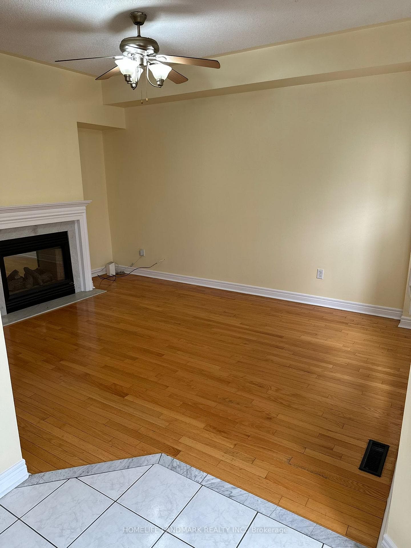 544 Matisse Place photo 3