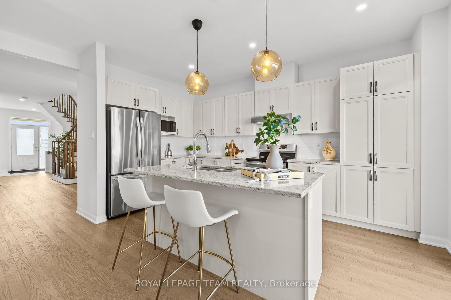 70 Ralph Erfle Way photo 10