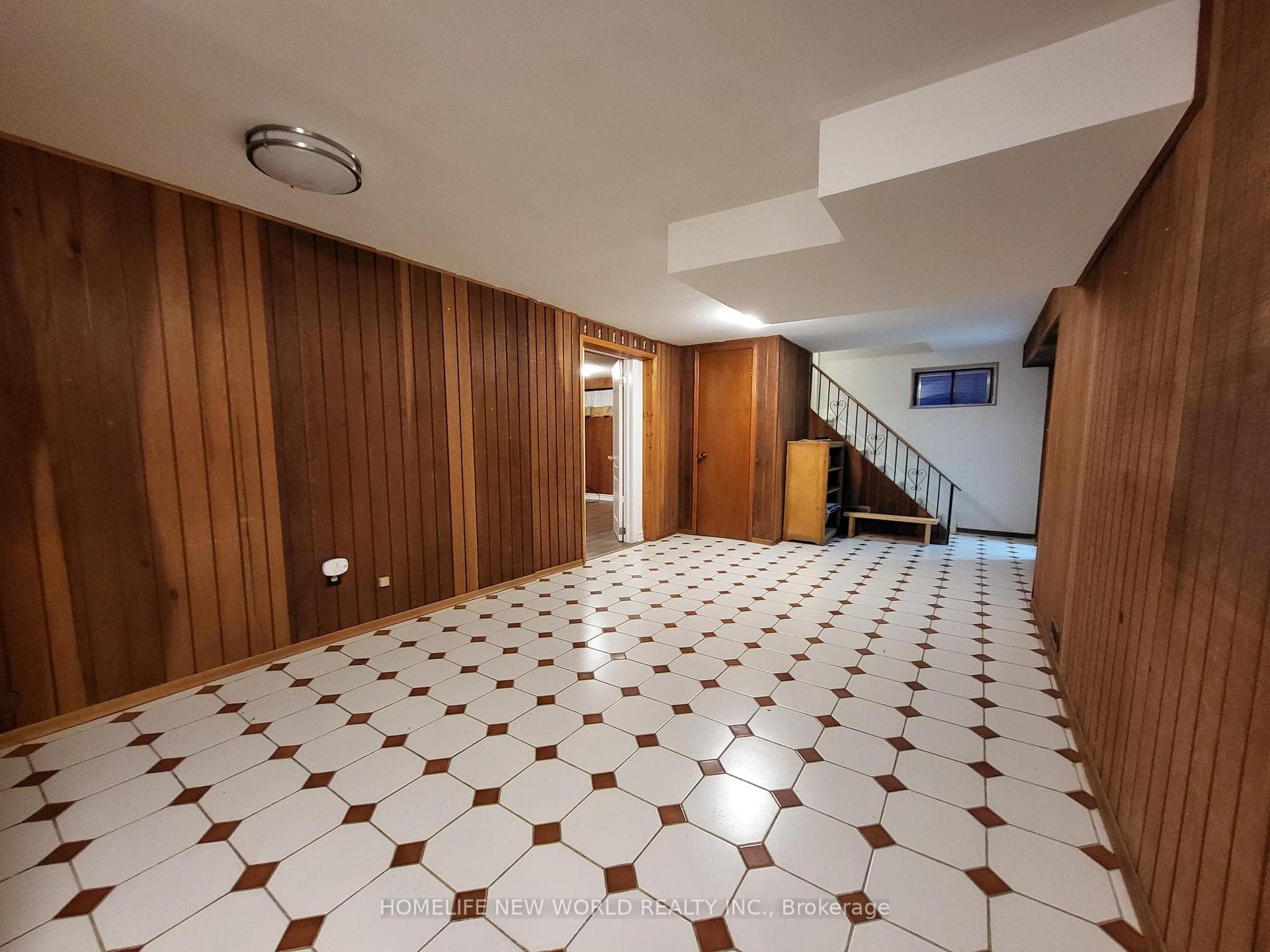 118 Cartier Crescent Unit Basement photo 8