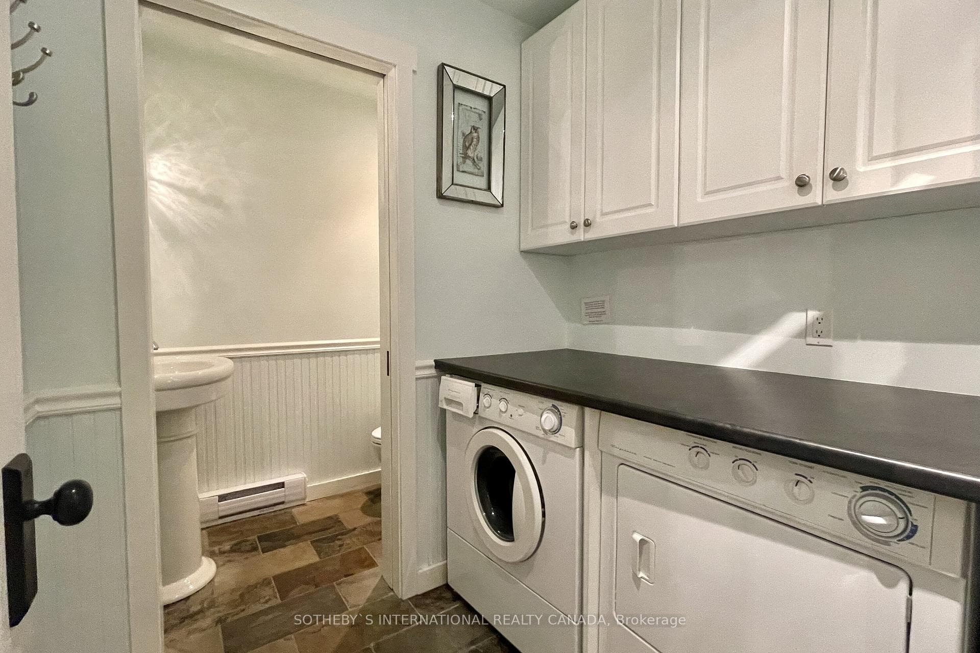 571 Oxbow Crescent Unit 11 photo 18