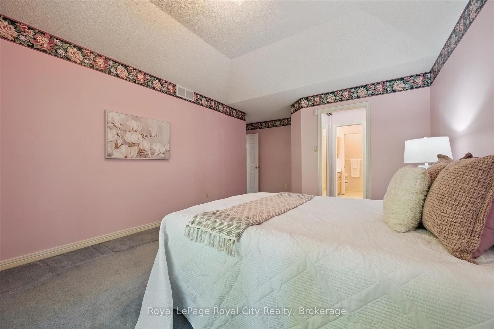 539 Harvey Street photo 19
