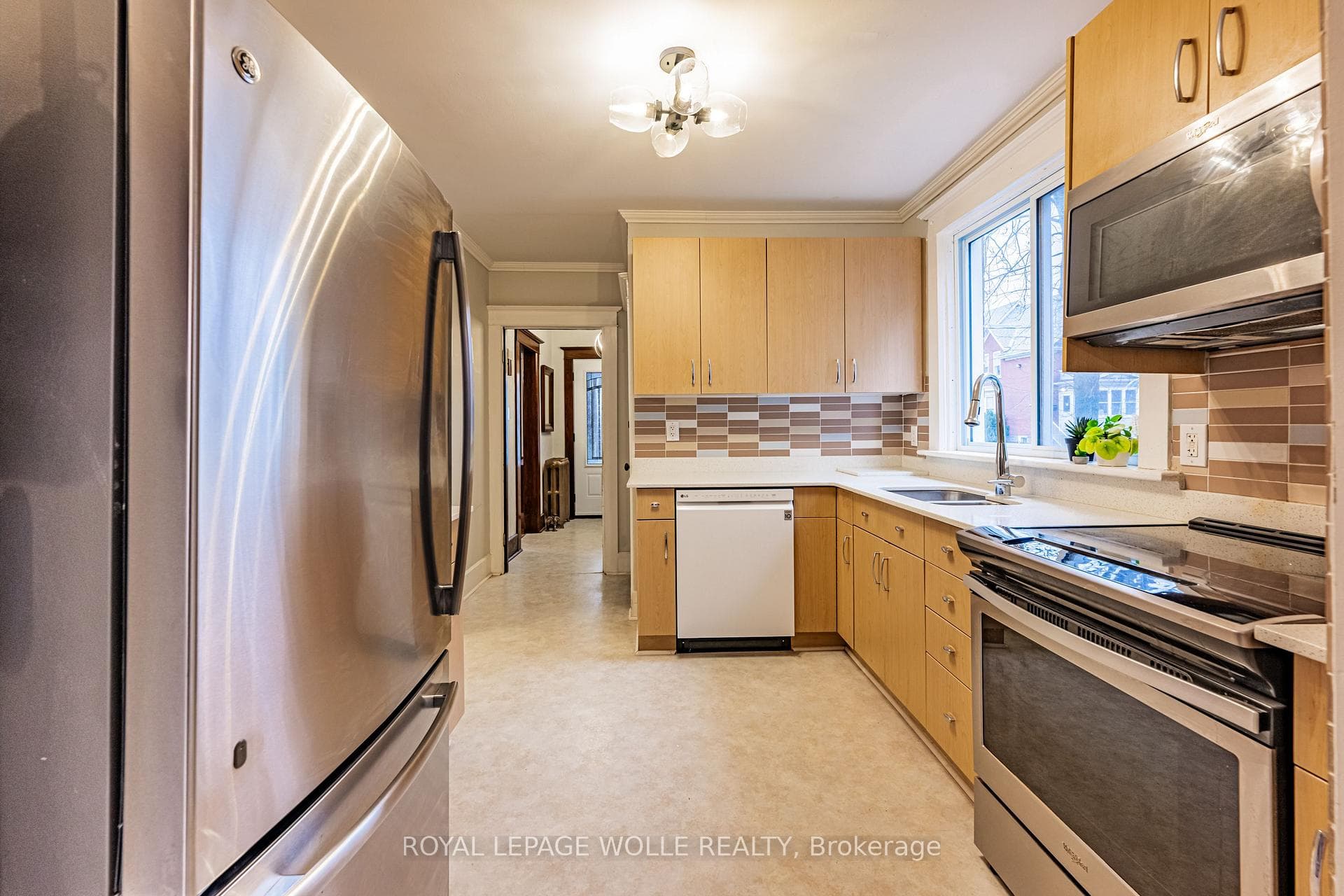 52 Dupont Street photo 12