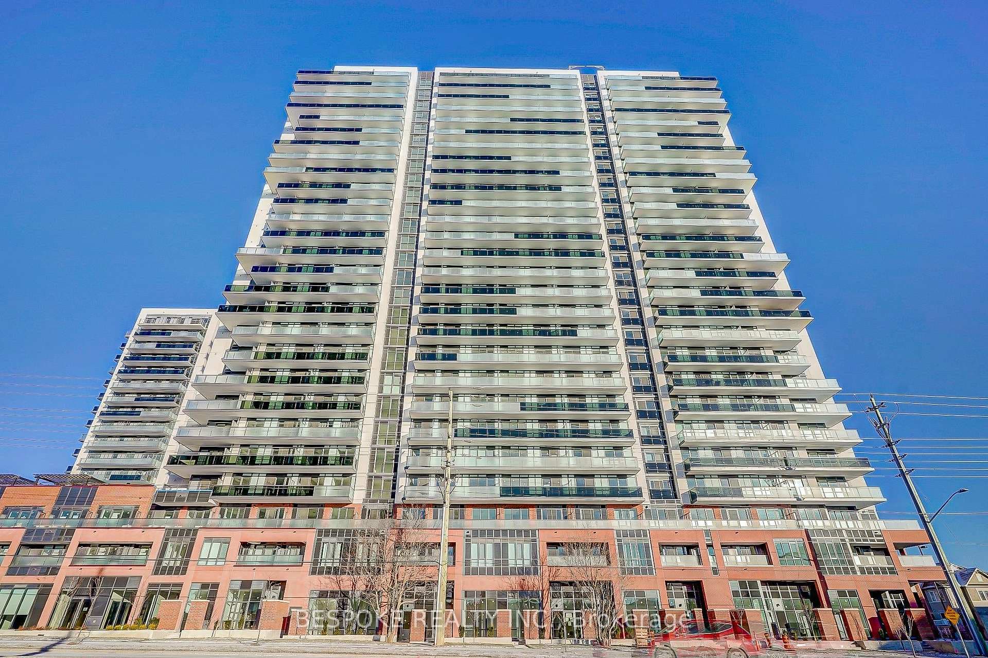 2545 Simcoe Street Unit 704 photo 2