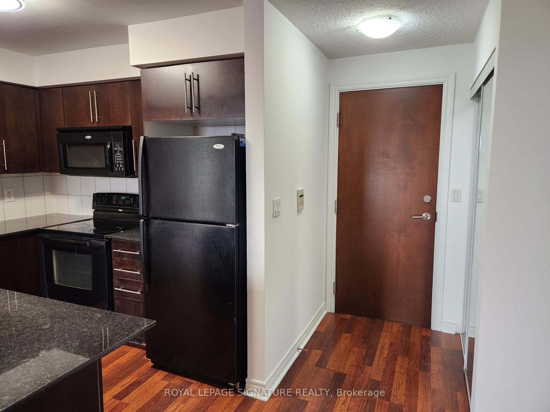 Full sized appliances