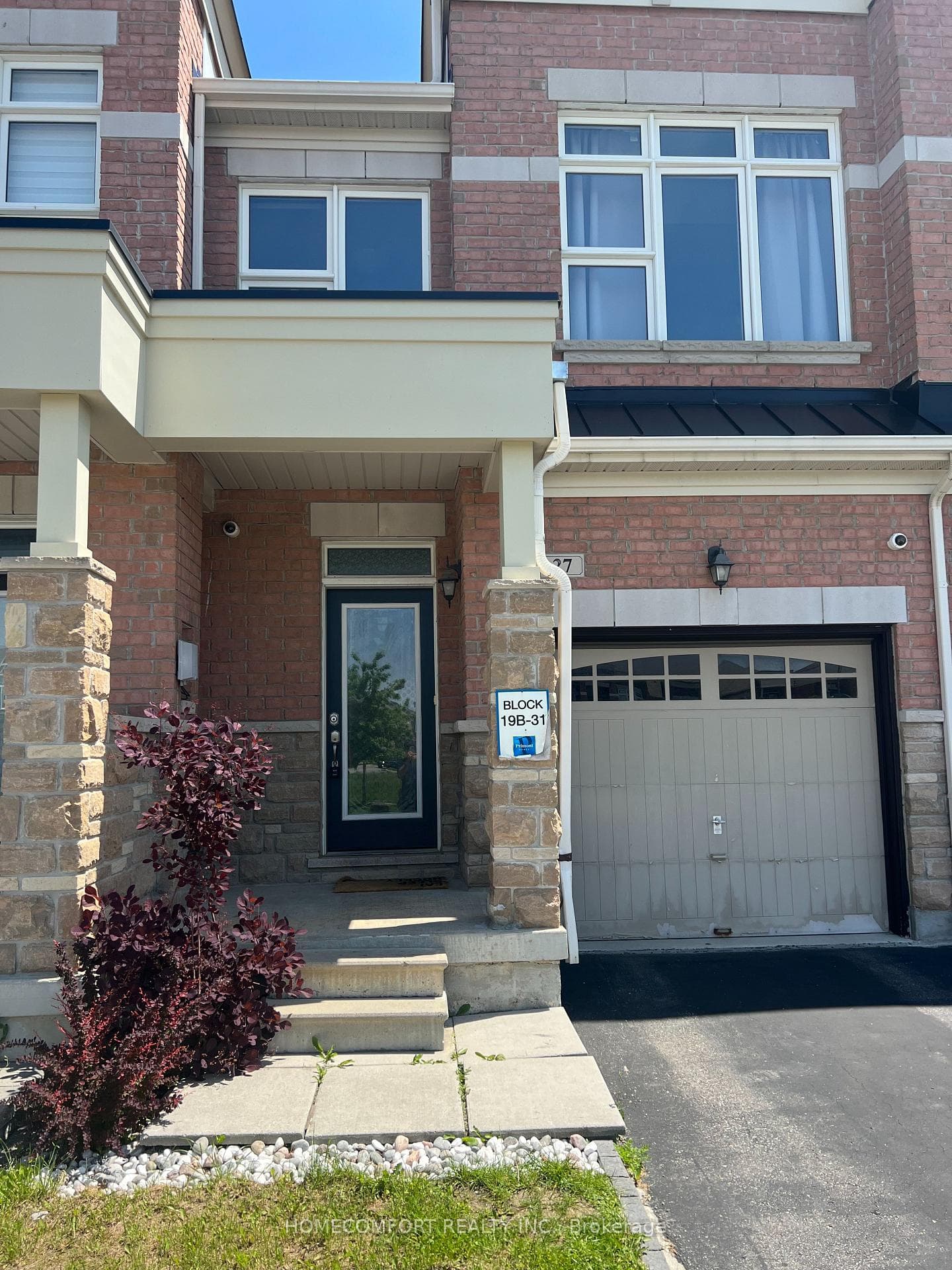 27 Upper Greensborough Drive photo 1