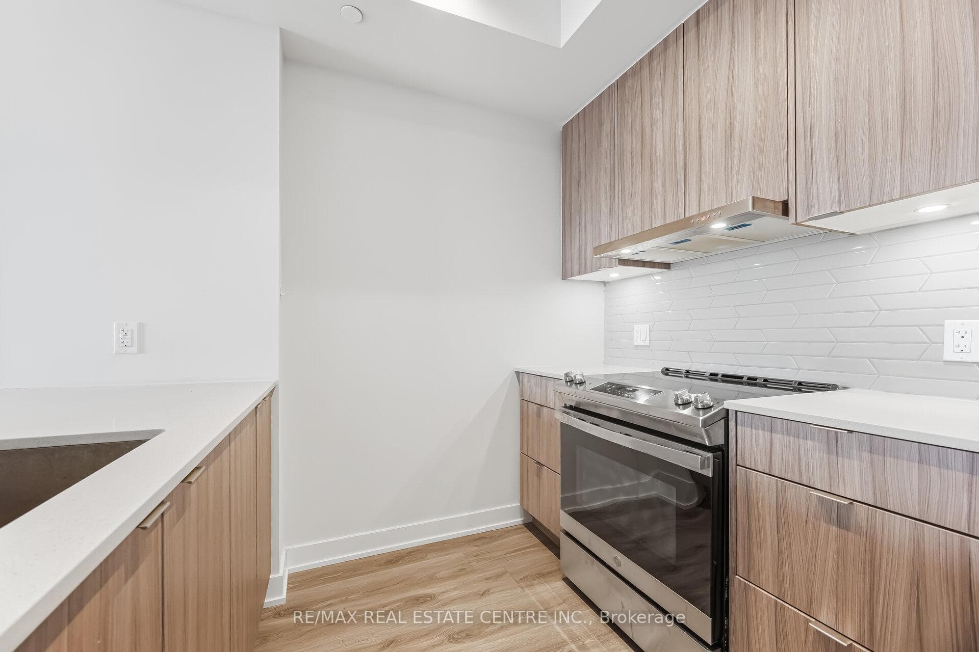 4130 Parkside Village Drive Unit 1402 photo 12