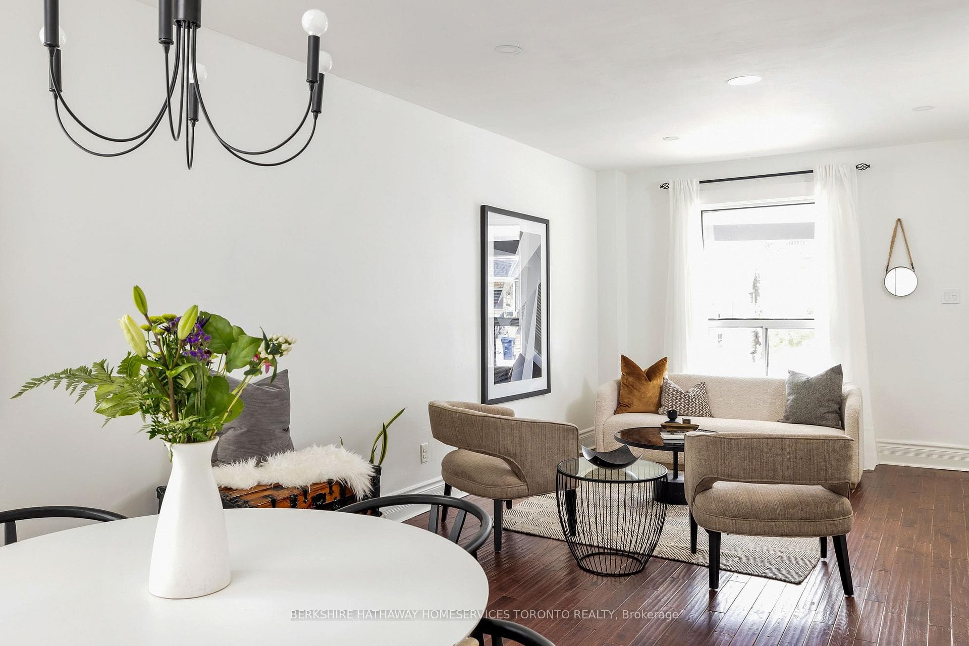 1258 Woodbine Avenue photo 4
