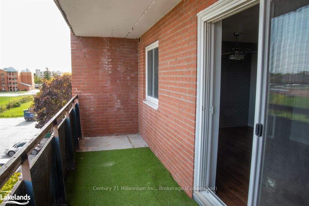 460 ONTARIO Street Unit 403 photo 13