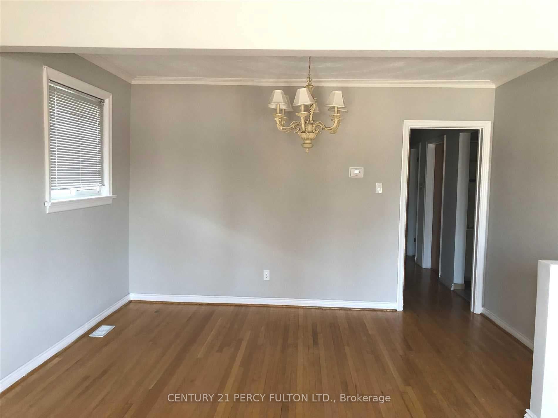 21 Ivanhoe Court photo 3