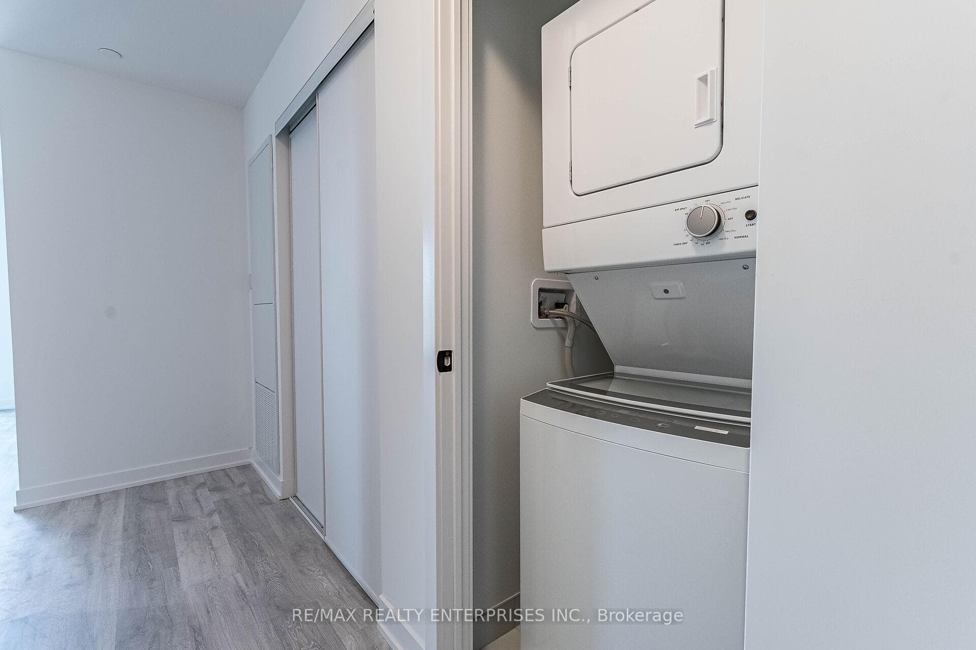 220 Missinnihe Way Unit 422 photo 24