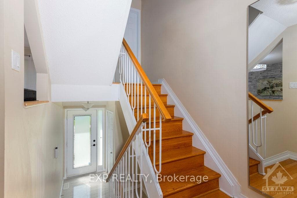 259 MONTEREY Drive photo 10
