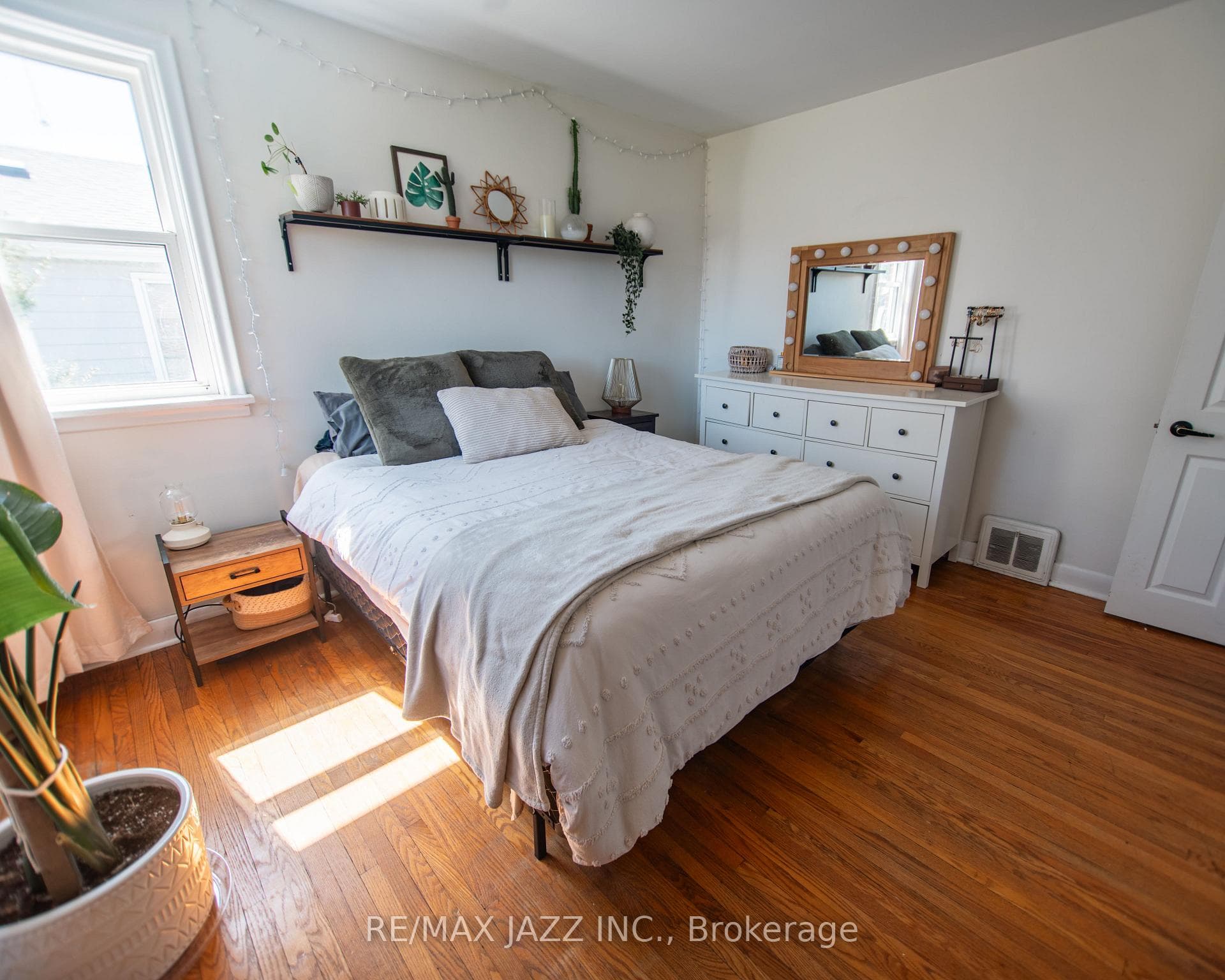 313 Kendalwood Road photo 11