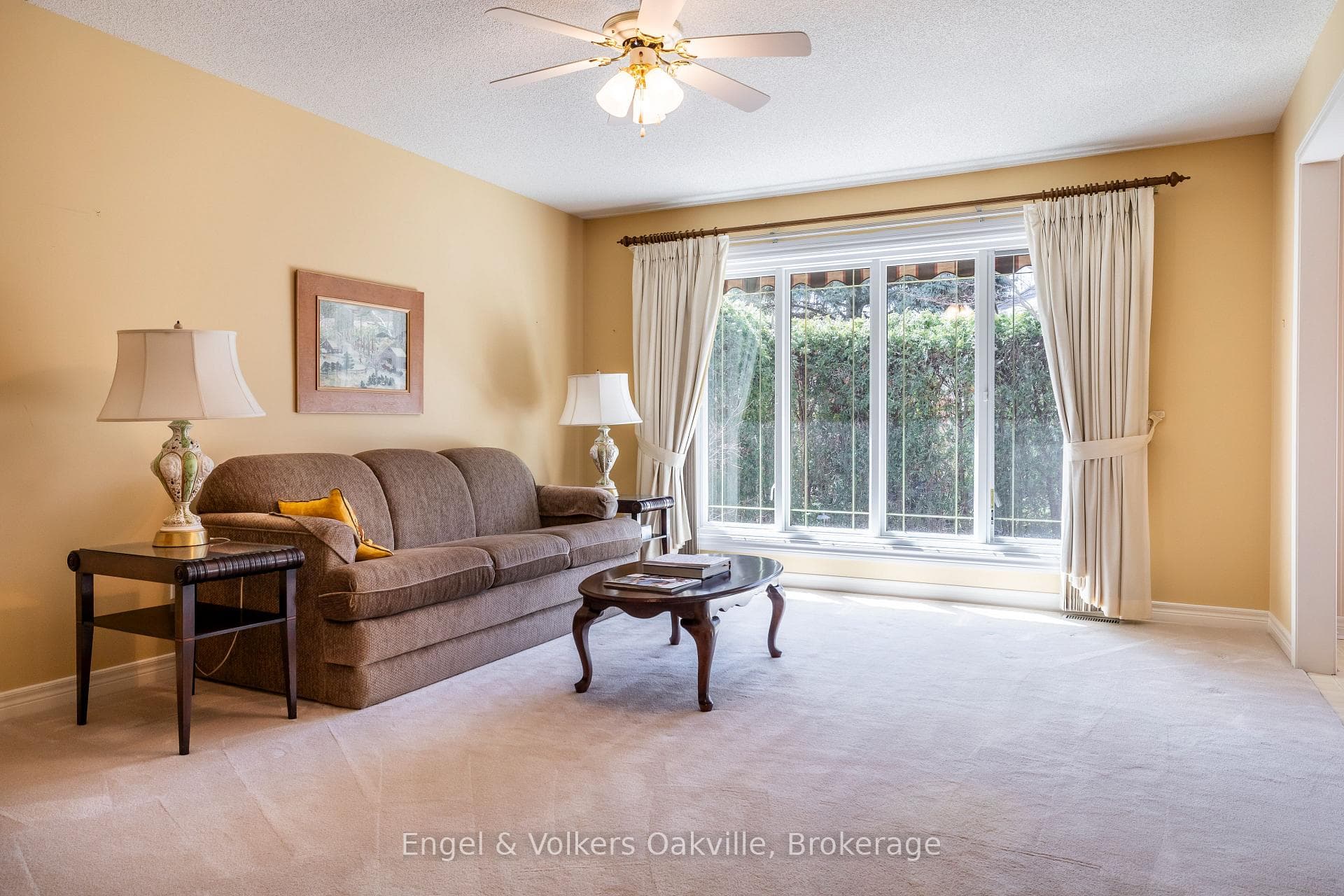 950 Wintergreen Place photo 17